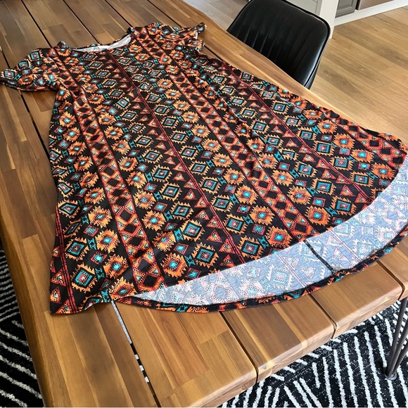 LulaRoe Aztec Tribal Carly Swing Dress Size XL Blue Teal Black Orange High-Low - Picture 4 of 6